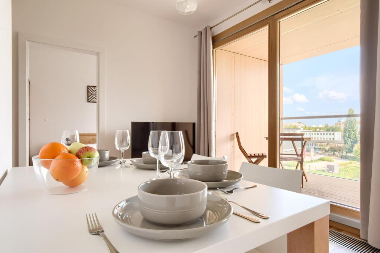 19 Dzielnica Kolejowa P&O Serviced Apartments Varşovia Exterior foto