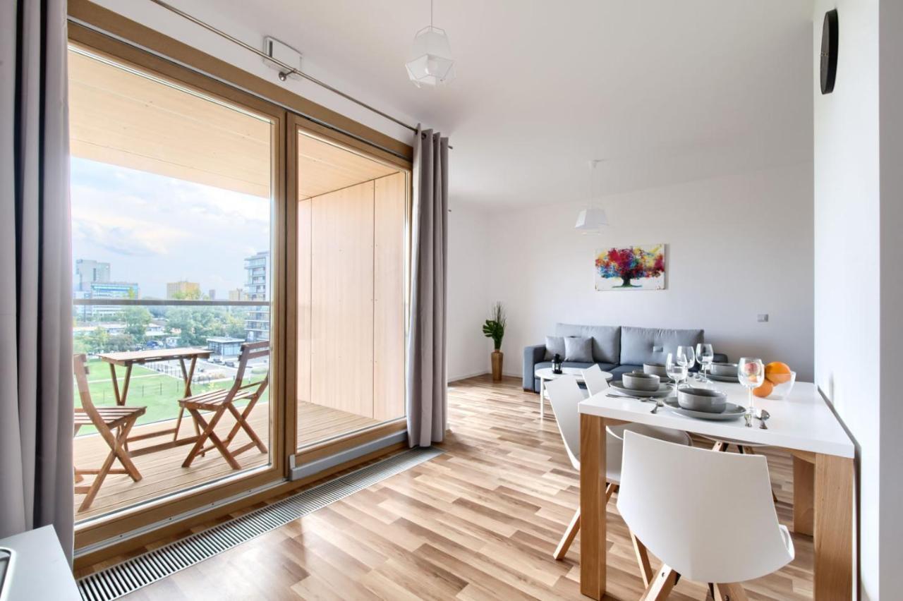 19 Dzielnica Kolejowa P&O Serviced Apartments Varşovia Exterior foto
