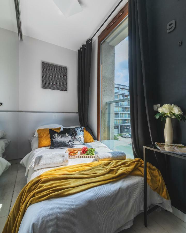 19 Dzielnica Kolejowa P&O Serviced Apartments Varşovia Exterior foto